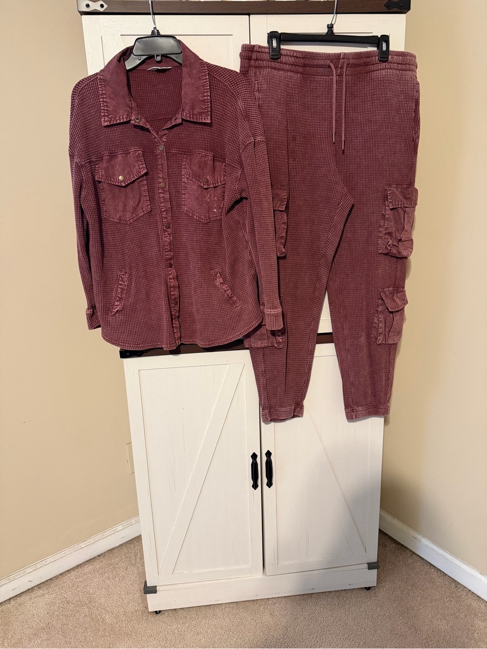 Hard Tail Thermal Two-Piece Cargo Jogger Set in Wine